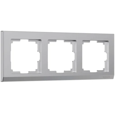 Рамка на 3 поста Stark Werkel W0031806