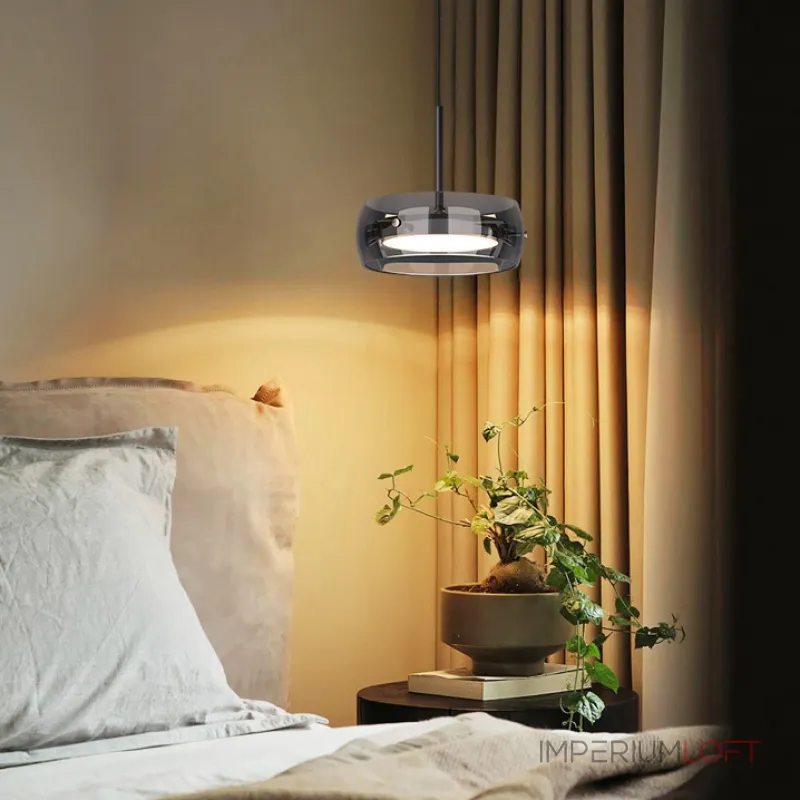 Серия подвесных светодиодных светильников с дисковидным металлическим корпусом, обрамленным стеклянным обручем SCOTT ONE L3 на диске