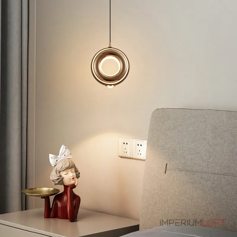 Серия подвесных светильников кольцевой формы с LED-подсветкой по внутреннему контуру и направленным вниз линзированным источников света BOSSE Black