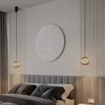 Серия подвесных светильников кольцевой формы с LED-подсветкой по внутреннему контуру и направленным вниз линзированным источников света BOSSE Black