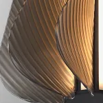 Серия подвесных светодиодных светильников с оригинальными рассеивателями с рельефной поверхностью, изогнутыми винтом вокруг цилиндрического основания VOLGER A Transparent от ImperiumLoft