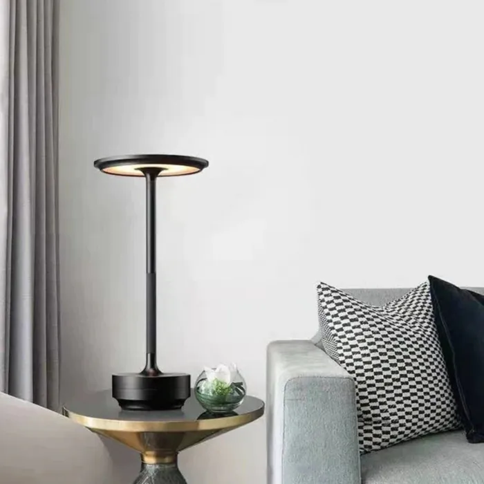 Настольная лампа Freedom Black от ImperiumLoft