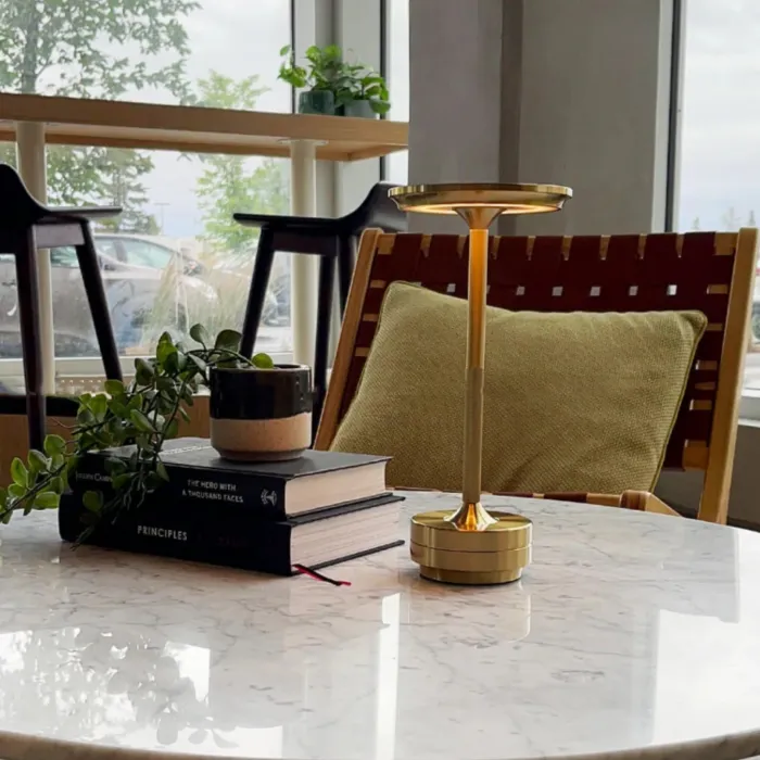 Настольная лампа Freedom Black от ImperiumLoft