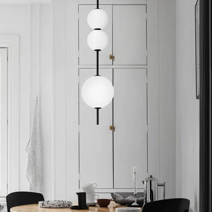 Подвесной светильник White beads Pendant D50 от ImperiumLoft