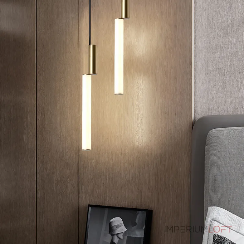 Серия подвесных светильников в виде светодиодных стержней на цилиндрическом основании из латуни TOSSENE H60