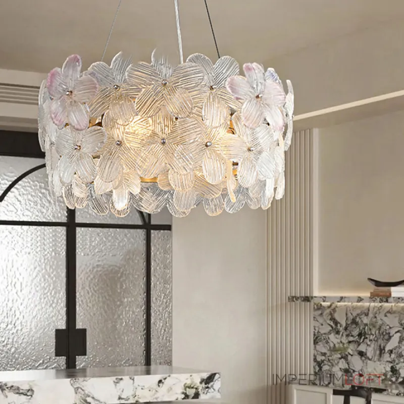 Серия люстр с цветочным декором из прозрачного и окрашенного стекла на кольцевом латунном каркасе TOTTI LUX D80 от ImperiumLoft Серия люстр с цветочным декором из прозрачного и окрашенного стекла на кольцевом латунном каркасе TOTTI LUX D80 от ImperiumLoft