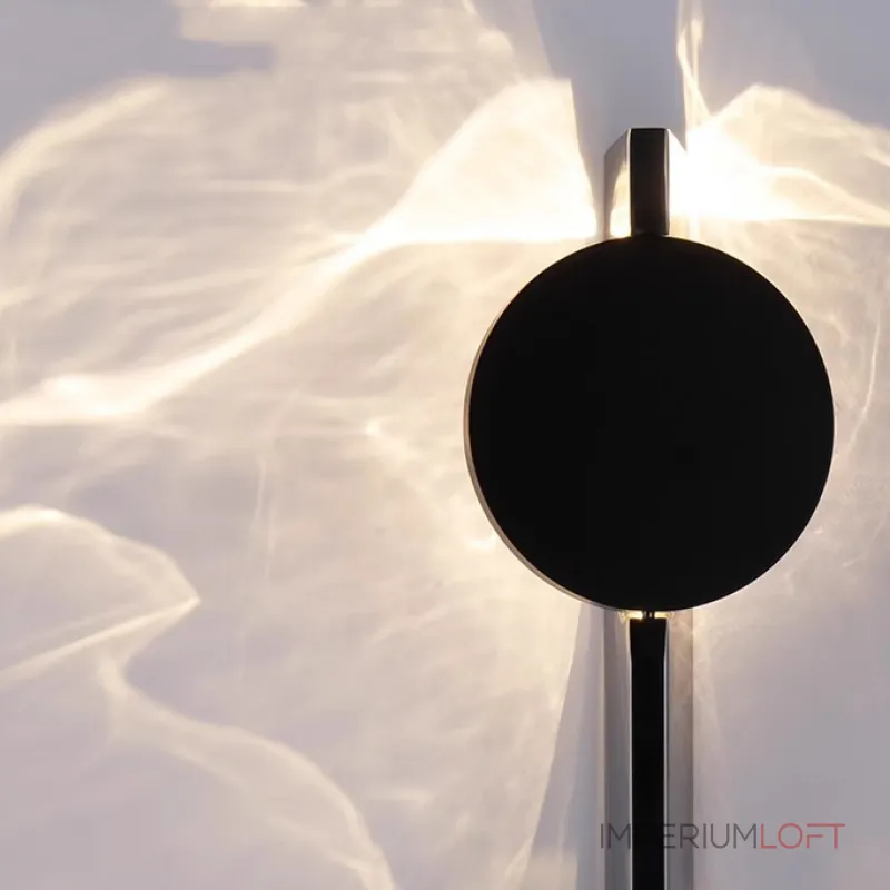 Серия интерьерных настенных светильников, создающих оригинальные световые эффекты за счет поворотного рассеивателя FRIPPE C Silver Серия интерьерных настенных светильников, создающих оригинальные световые эффекты за счет поворотного рассеивателя FRIPPE C Silver