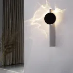 Серия интерьерных настенных светильников, создающих оригинальные световые эффекты за счет поворотного рассеивателя FRIPPE C Silver