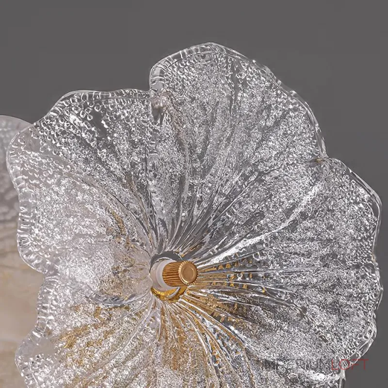 Серия настенных светильников с цветочным декором из металла, прозрачного, матового и градиентно окрашенного стекла ручной работы IVET WALL Purple