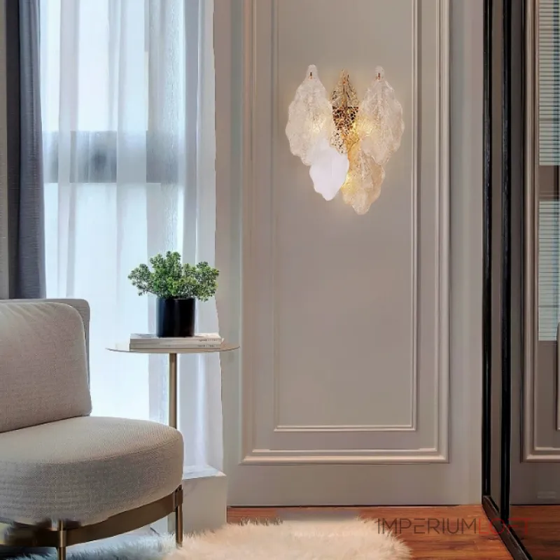 Настенный светильник с декором из подвесок в виде листьев из стекла и металла OLEANDER WALL от ImperiumLoft Настенный светильник с декором из подвесок в виде листьев из стекла и металла OLEANDER WALL от ImperiumLoft