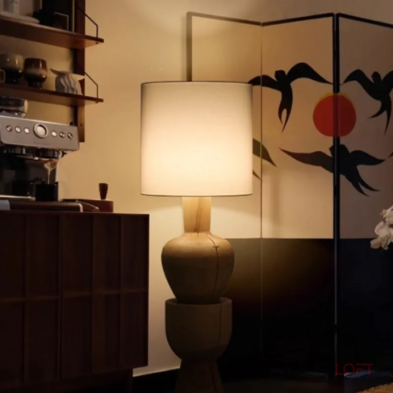 Дизайнерский торшер с массивным фигурным корпусом из цельного дерева и текстильным цилиндрическим плафоном HELGOT от ImperiumLoft Дизайнерский торшер с массивным фигурным корпусом из цельного дерева и текстильным цилиндрическим плафоном HELGOT от ImperiumLoft