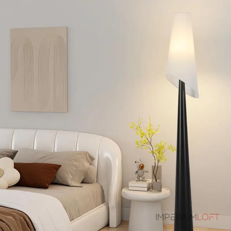 Серия торшеров с коническим корпусом из высококачественной древесины и асимметричным текстильным плафоном VALE Dark Brown от ImperiumLoft Серия торшеров с коническим корпусом из высококачественной древесины и асимметричным текстильным плафоном VALE Dark Brown от ImperiumLoft