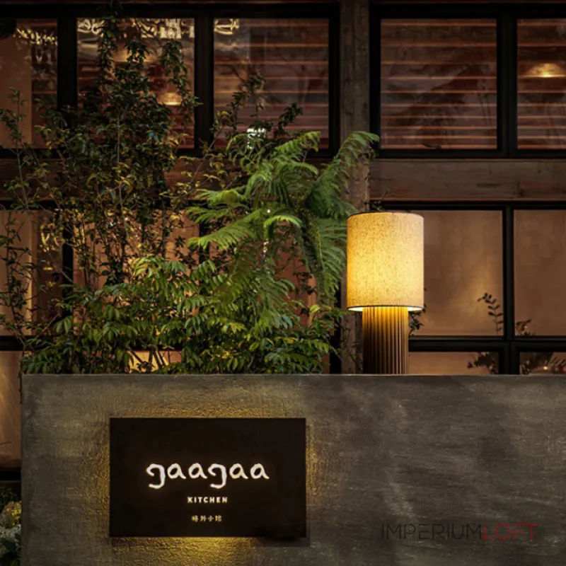 Серия настольных ламп с рельефным корпусом из высококачественной древесины разных оттенков и текстильным плафоном цилиндрической формы EUGEN Dark Brown от ImperiumLoft Серия настольных ламп с рельефным корпусом из высококачественной древесины разных оттенков и текстильным плафоном цилиндрической формы EUGEN Dark Brown от ImperiumLoft