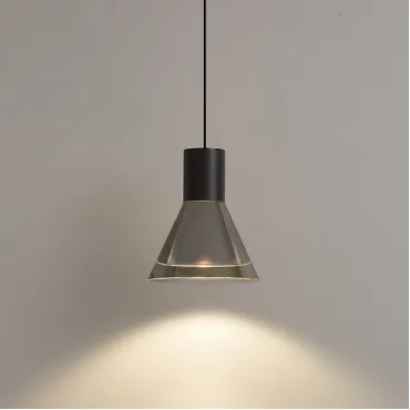 Серия подвесных светодиодных светильников с рассеивателями из цельного акрила цилиндрической и конической формы LEIF C Black