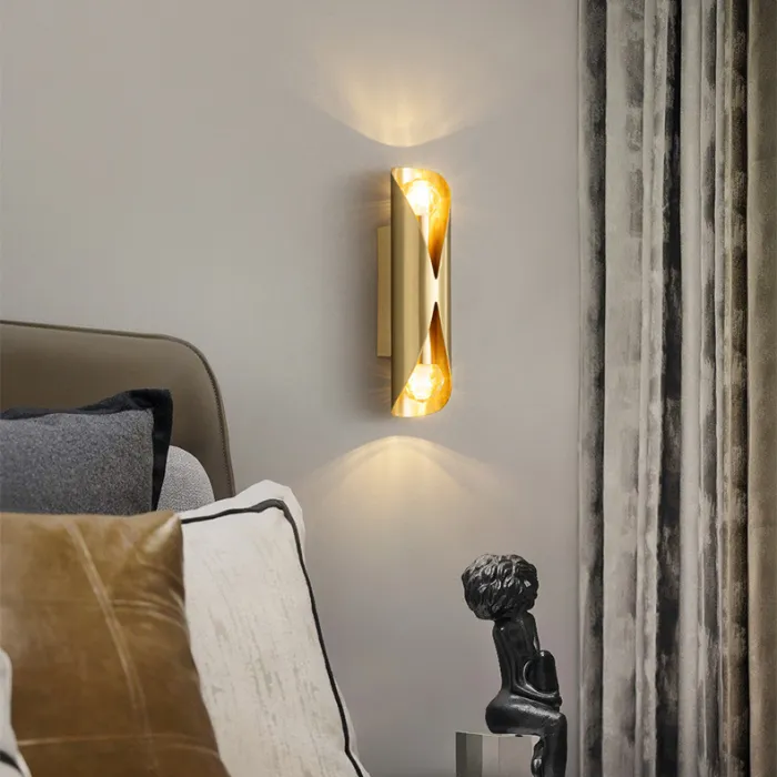 Настенный светильник TUVE Brass от ImperiumLoft