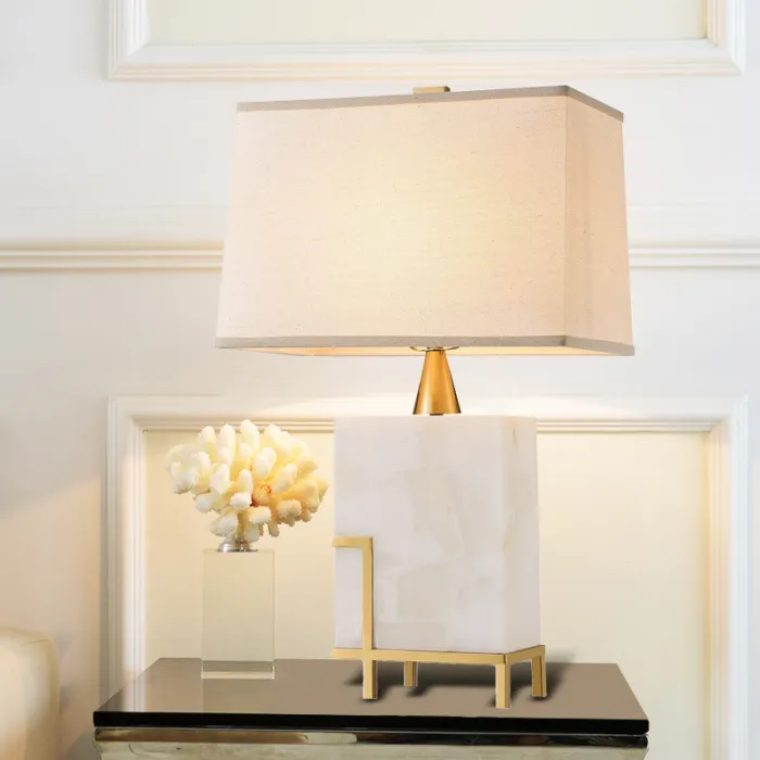Настольная лампа Art-Deco White marble Lamp от ImperiumLoft