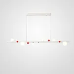 Подвесной рядный светильник с чередующимися белыми шарообразными плафонами и декоративными шариками красного цвета REIK LONG WHITE от ImperiumLoft Подвесной рядный светильник с чередующимися белыми шарообразными плафонами и декоративными шариками красного цвета REIK LONG WHITE от ImperiumLoft