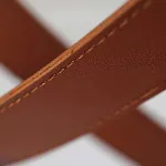Светильник в виде кожаного ремня с закрепленными на нём двумя гибкими силиконовыми шнурами в текстильной оплетке с LED подсветкой OBERT B P4 3000K