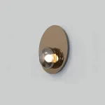 Настенный светильник в виде стеклянного плафона на глянцевом диске Бра Mirror Wall