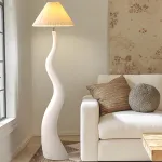 Торшер LOVOND CURVEWOOD White 3000K с текстильным плафоном