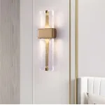 Настенный светильник LOVOND VESTA Gold с фактурным стеклянным плафоном