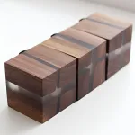 Настенный светильник KONOHA CUBE A Dark Brown с выключателем и вставками из смолы