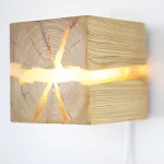 Настенный светильник KONOHA CUBE A Light Brown с выключателем с вставками из смолы
