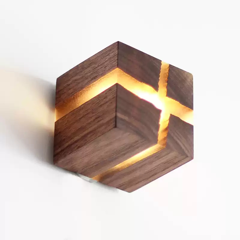 Настенный светильник KONOHA CUBE A Dark Brown с выключателем и вставками из смолы