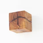 Настенный светильник KONOHA CUBE A Brown с выключателем и вставками из смолыот ImperiumLoft