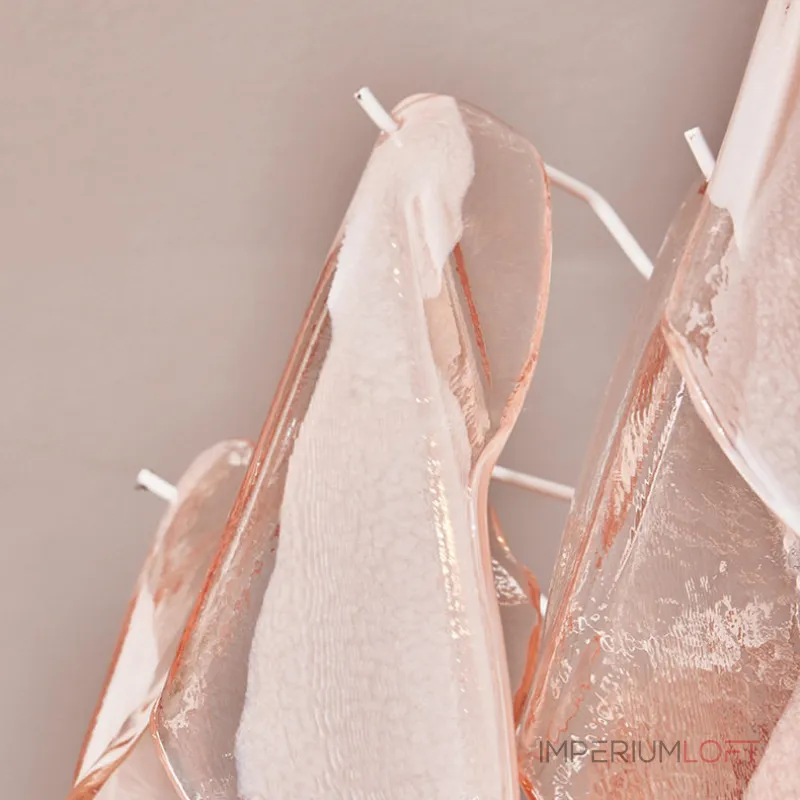 Люстра Veiled Light Pink D55 со стеклянными лепестками