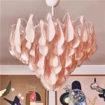 Люстра Veiled Light Pink D55 со стеклянными лепестками