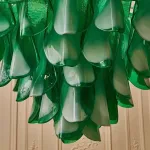 Люстра Veiled Light Green D55 со стеклянными лепестками
