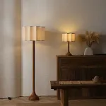 Настольная лампа Wooden Serenity с деревянным основанием