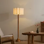 Торшер Wooden Serenity с деревянным основанием