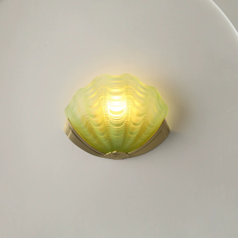 Настенный светильник Glass Shell Green в форме ракушки