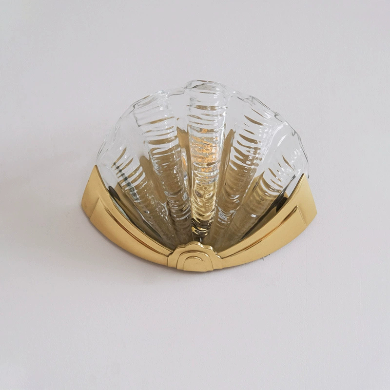 Настенный светильник Glass Shell Clear в форме ракушки