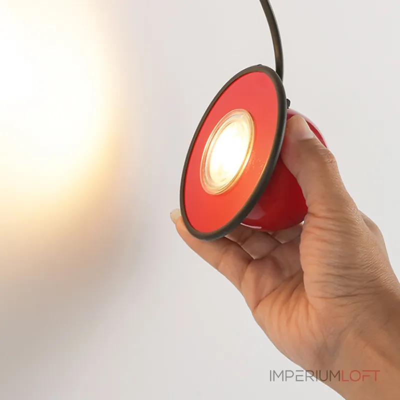 Настенный светильник MINIBOX Red в оригинальном дизайне