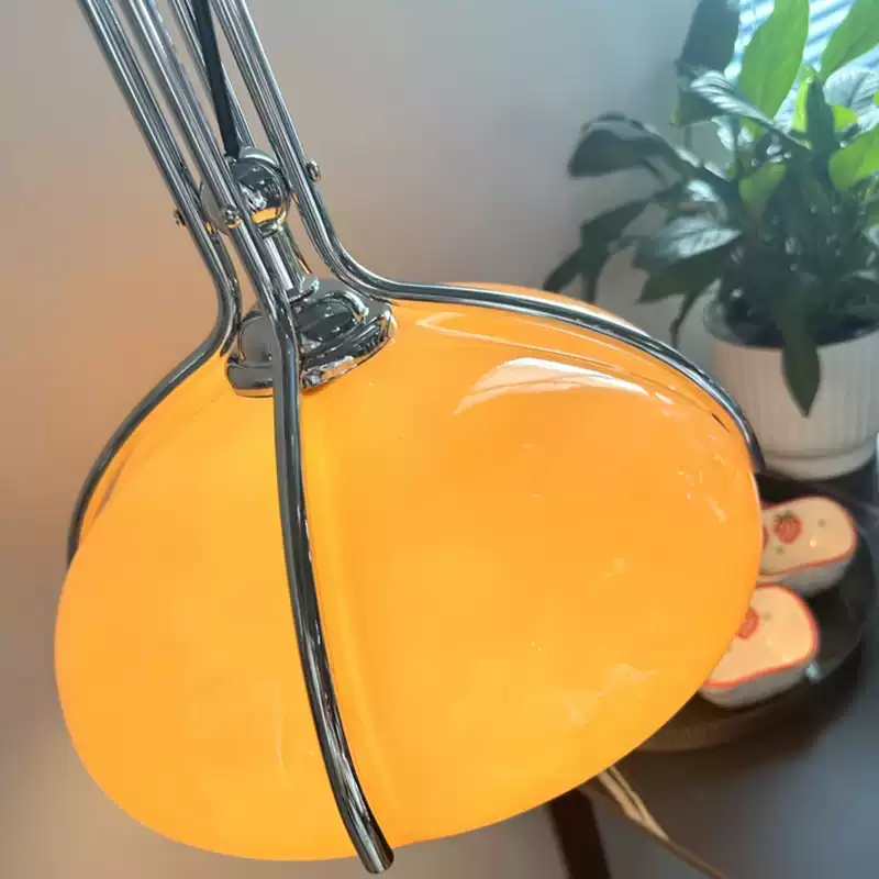 Подвесной светильник Sunny Dome со стеклянным ярким плафоном Подвесной светильник Sunny Dome со стеклянным ярким плафоном
