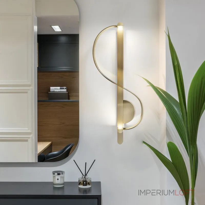Настенный светильник Swoop Sconce изящной формы от Vinsa