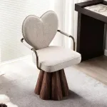 Интерьерное поворотное кожаное кресло Yulu Heart с оригинальной спинкой от LaLume