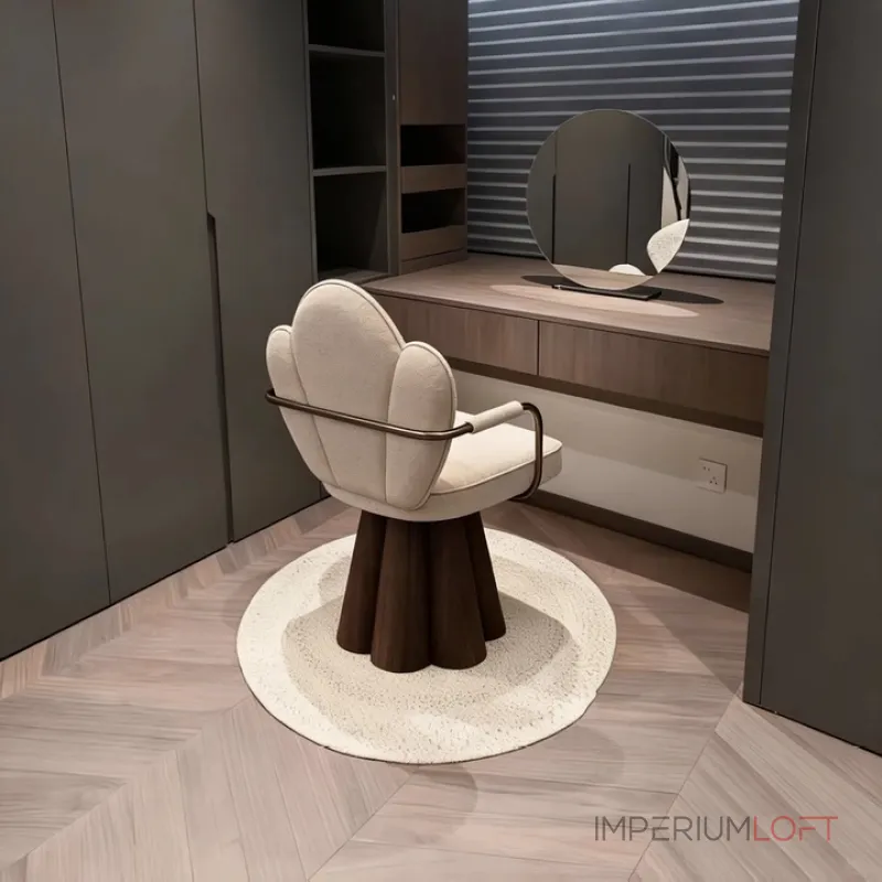 Интерьерное поворотное кресло Yulu Shellиз вельвета с оригинальной спинкой от LaLume