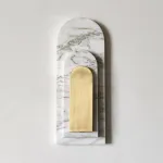 Настенный светильник ArchLite C с мраморным плафоном от Vinsa