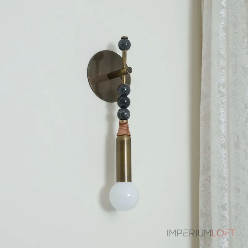 Настенный светильник Tall Marble Grey с декором из мраморных шаров от Vinsa