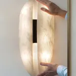 Настенный светильник Split Marble с плафонами из мрамора от VINSA