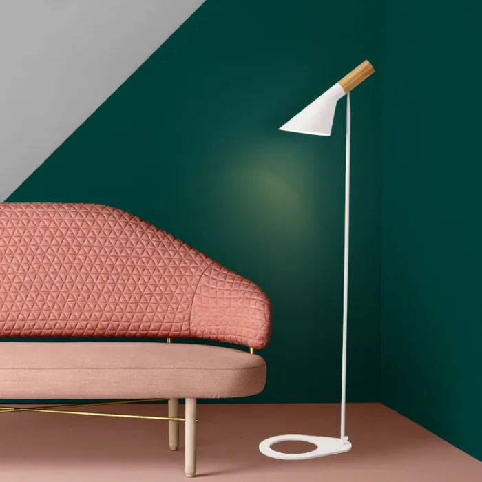 Торшер AJ Floor by Arne Jacobsen for Louis Poulsen Black от ImperiumLoft