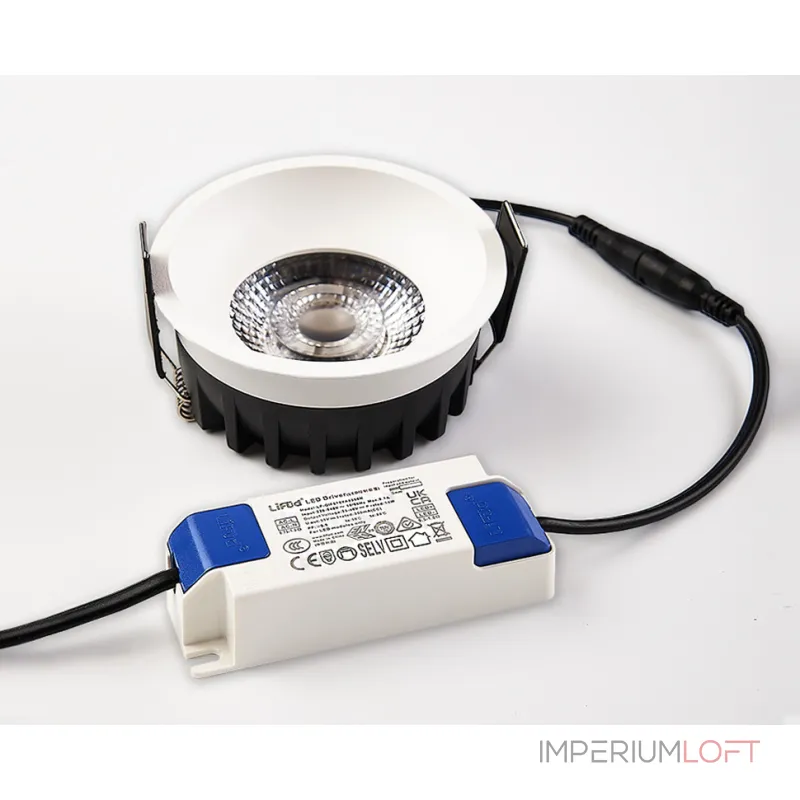 Встраиваемый светильник влагозащищенный ITALLINE IT08-8042 white 3000K