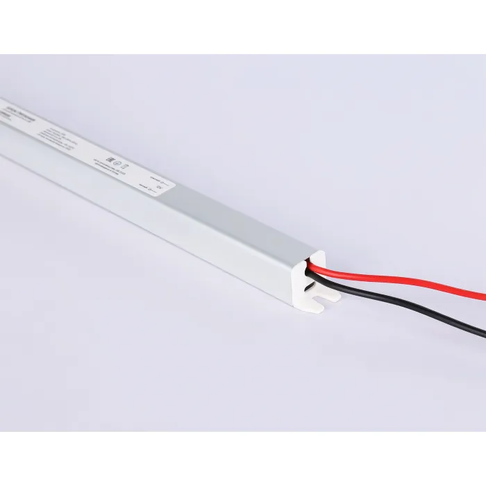 Блок питания ультратонкий для светодиодной ленты Ambrella ILLUMINATION GS8606 от ImperiumLoft