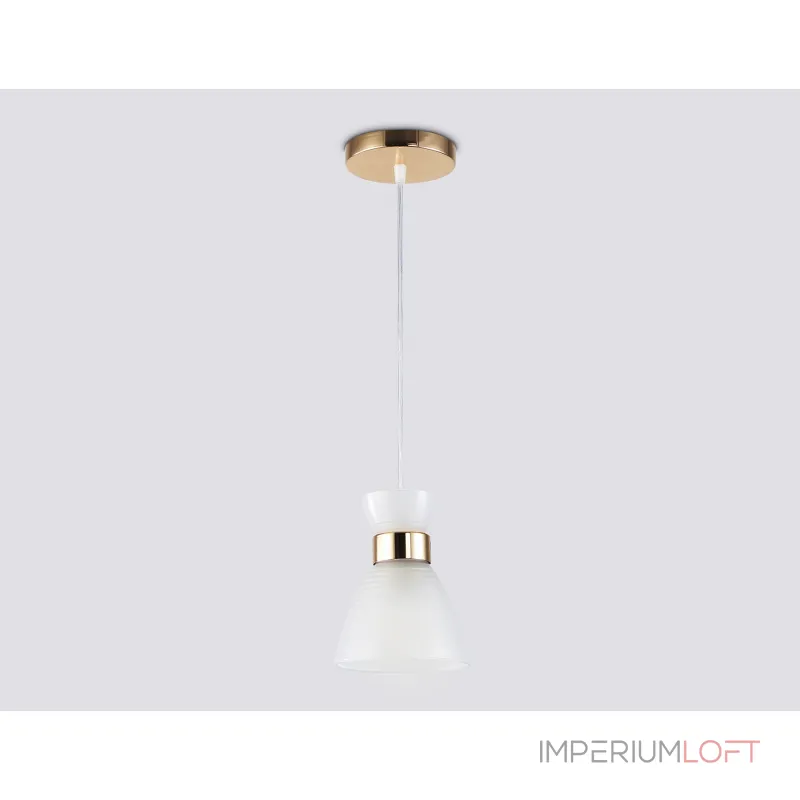 Светильник подвесной со стеклянным плафоном Ambrella TRADITIONAL TR3401 Светильник подвесной со стеклянным плафоном Ambrella TRADITIONAL TR3401