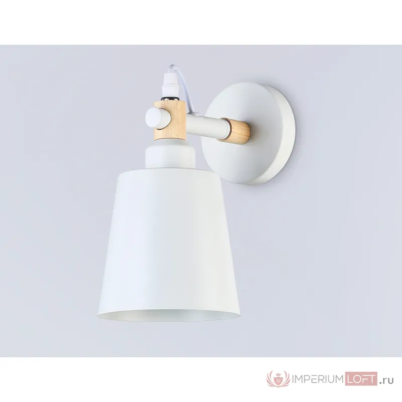 Настенный светильник со сменной лампой Ambrella TRADITIONAL TR82212 от ImperiumLoft