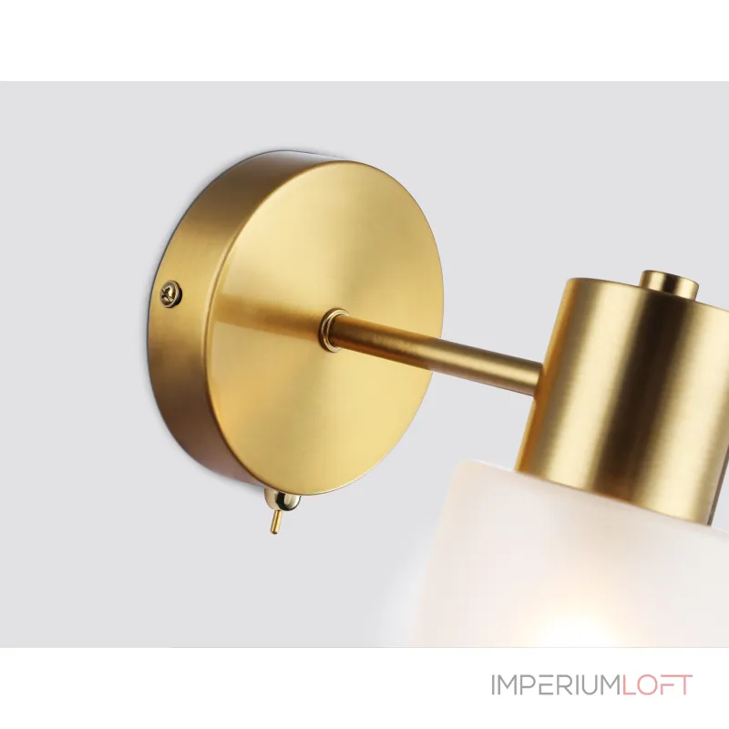Настенный светильник с выключателем на корпусе Ambrella TRADITIONAL TR9586 Настенный светильник с выключателем на корпусе Ambrella TRADITIONAL TR9586